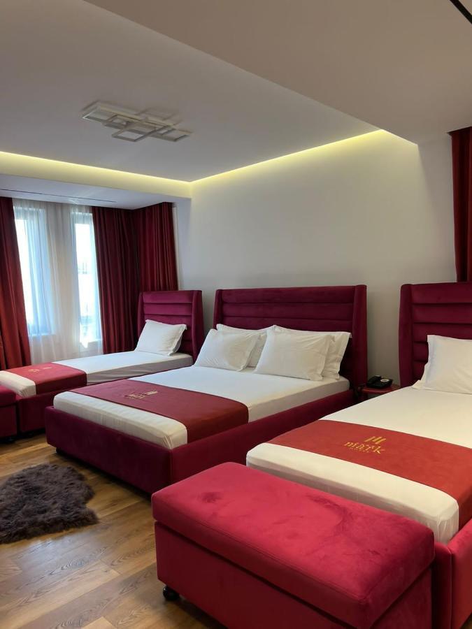 Mark Hotel Tirana Berxull Exterior photo